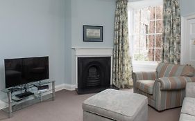 Gorgeous Central Edinburgh 3-Bedroom Apartment